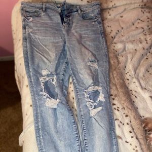 American Eagle women’s jeans